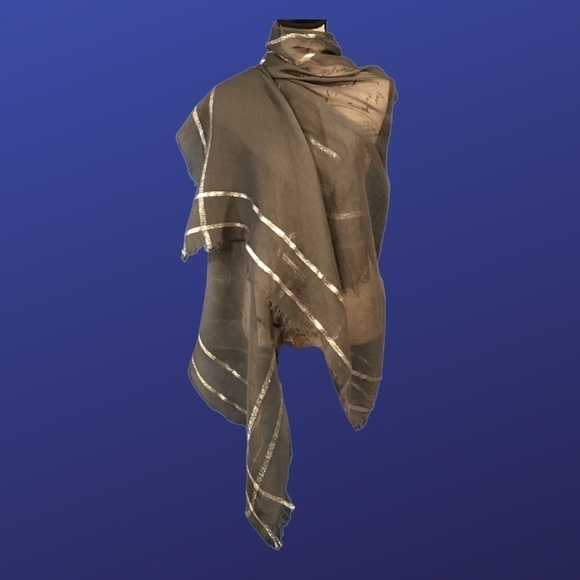 unbranded Shawl Wrap Scarf, DARK GRAY/SILVER METALLIC, GUC - Picture 1 of 7